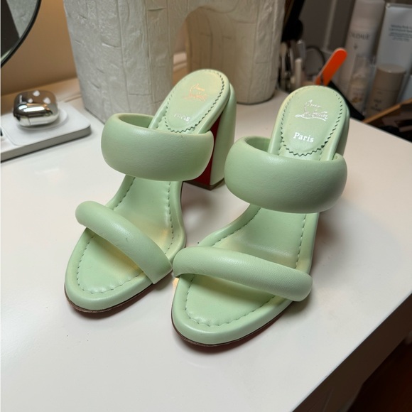 Christian Louboutin Heels Size 38 - Picture 1 of 4